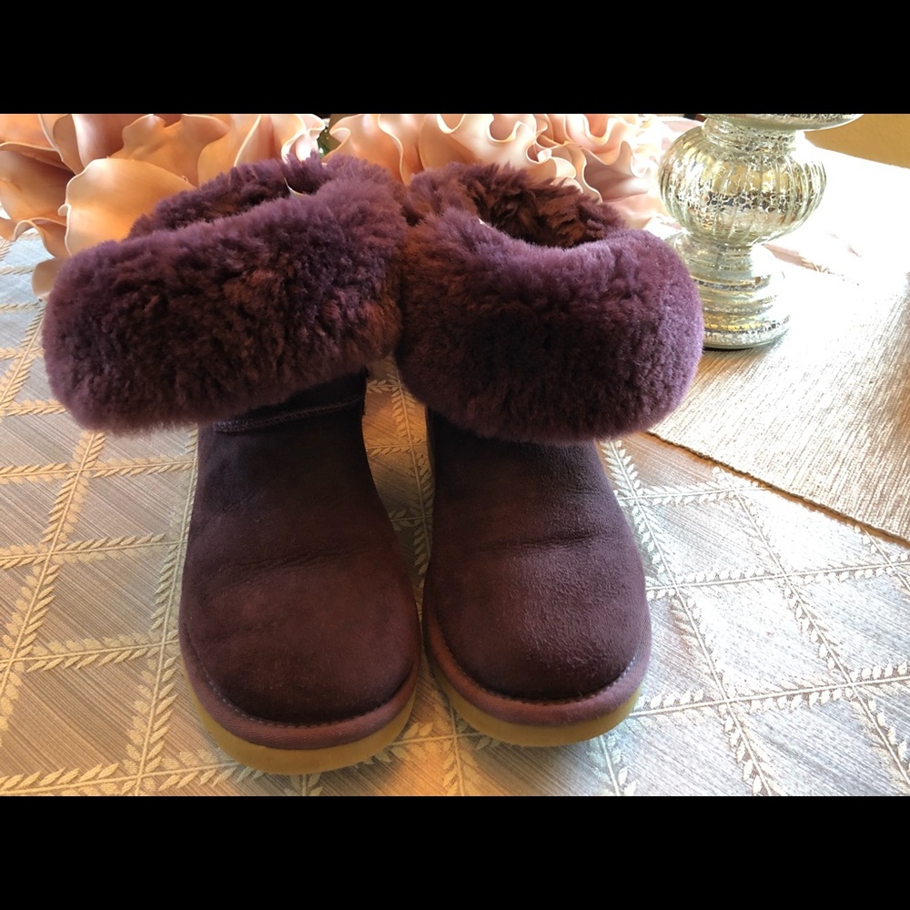 Uggs - Women’s Sz 6 - Aubergine - Picture 6 of 8